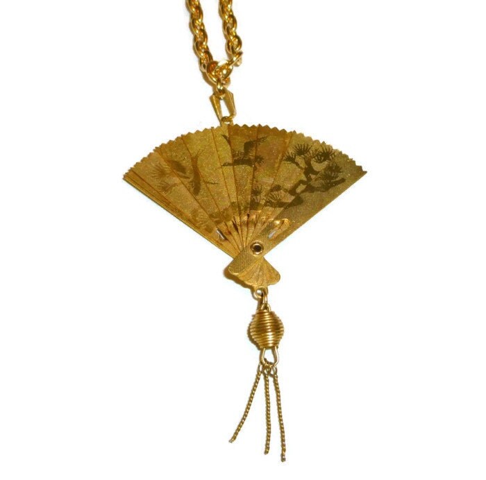Vintage Gold Fan Necklace. Asian jewelry with by BlissfulVine