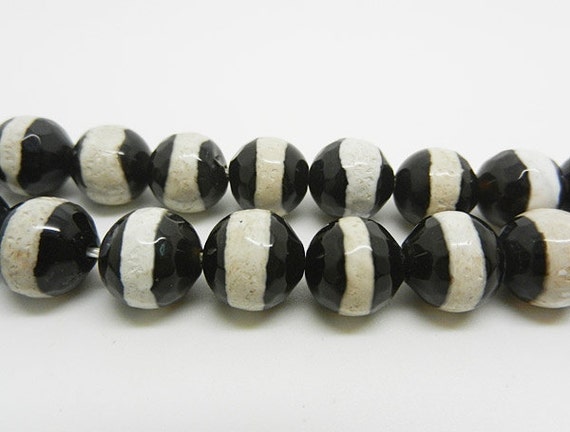 15 Black White Tibetan Agate dZi beads faceted