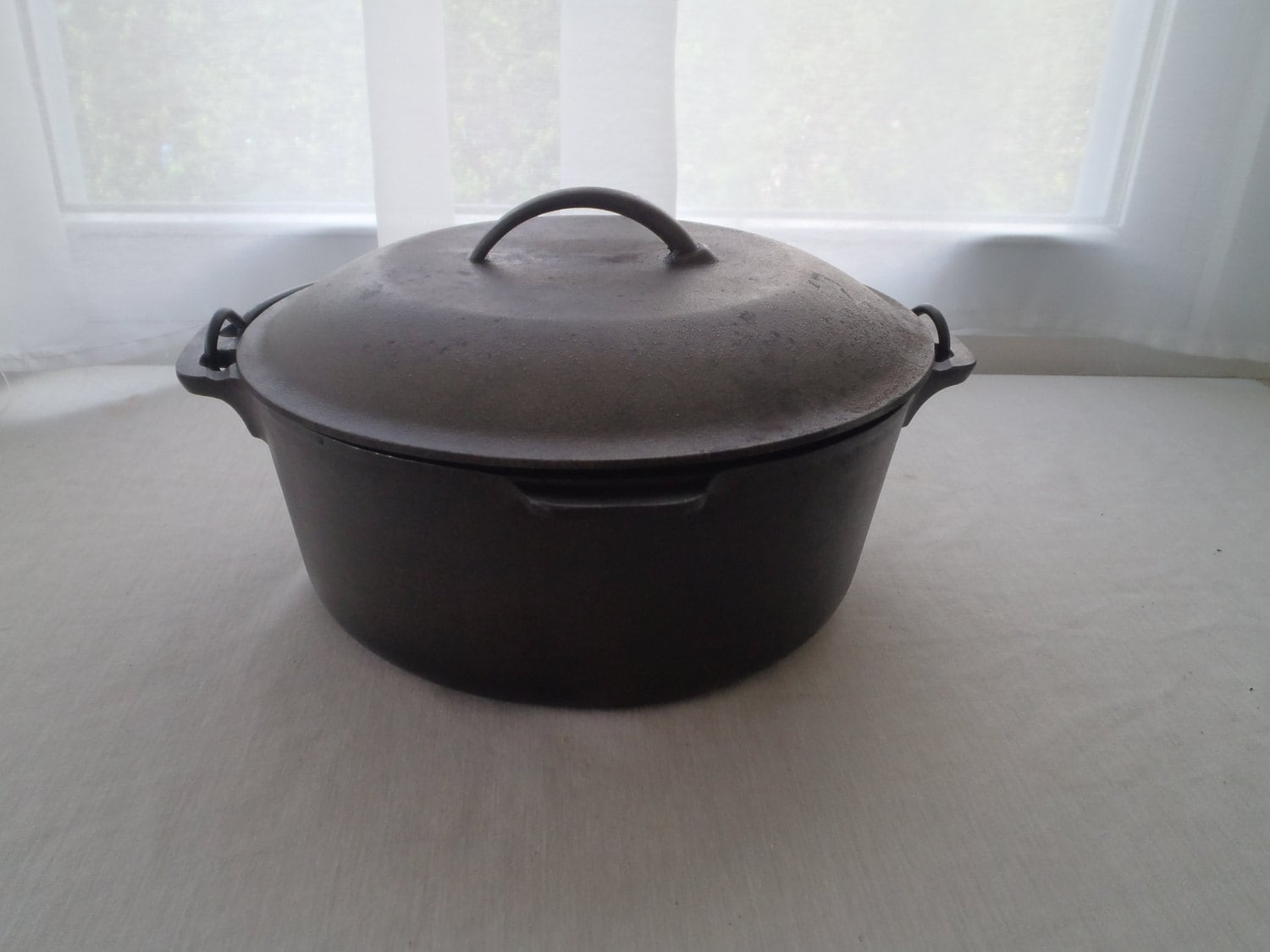 cast iron dutch oven set