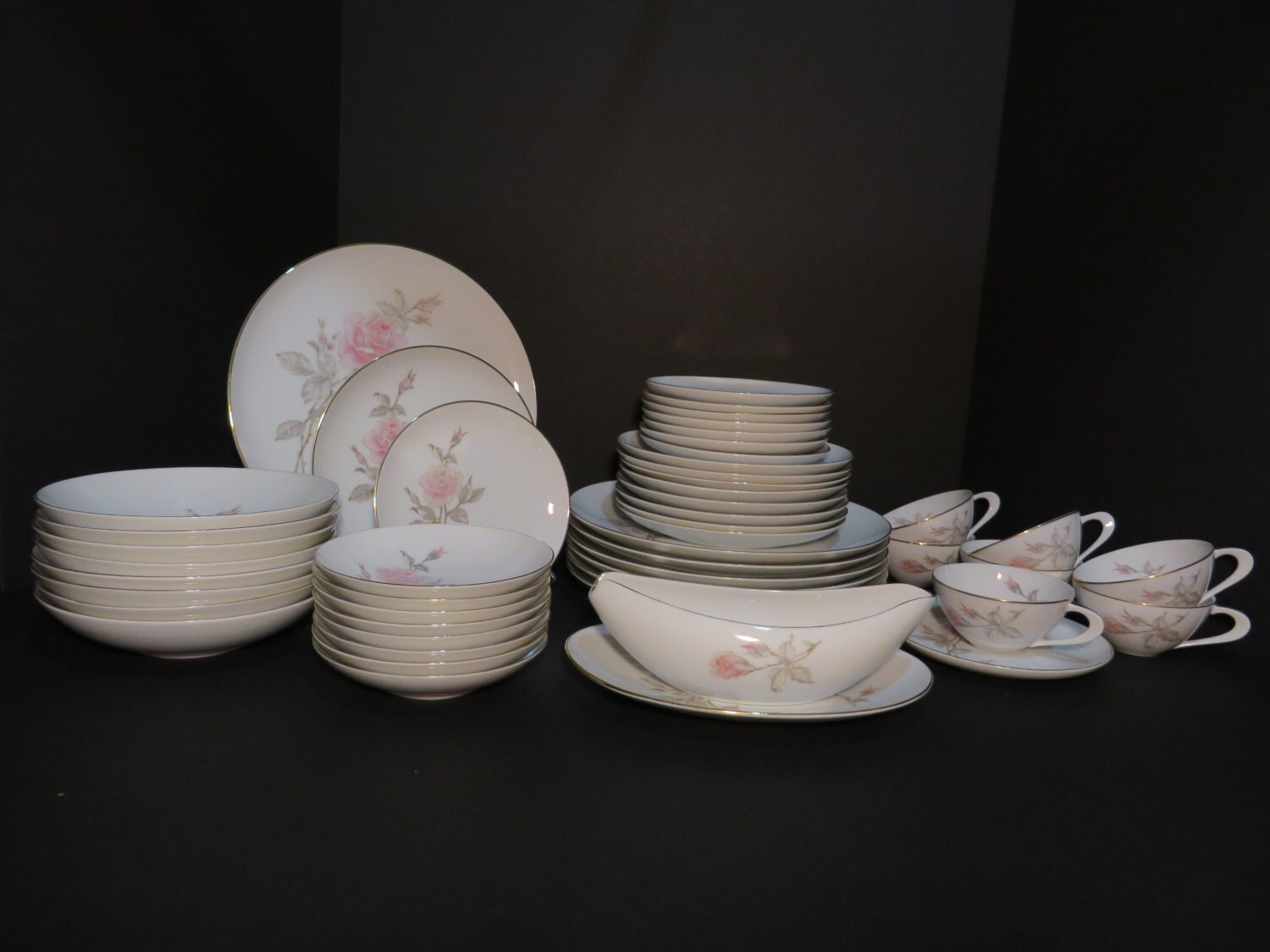Sango Fine China Pastoral Pattern Porcelain Dinnerware Set