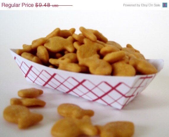 15% off - 75 Small Retro Red Plaid Food Tray for Parties, Showers or Wedding, Candy Buffet Il_570xn