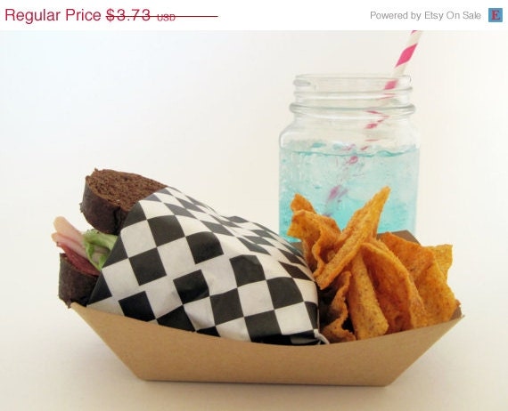 15% off - 25 LARGE Kraft Heavy Paper Food Tray for Parties, Showers or Wedding Il_570xn