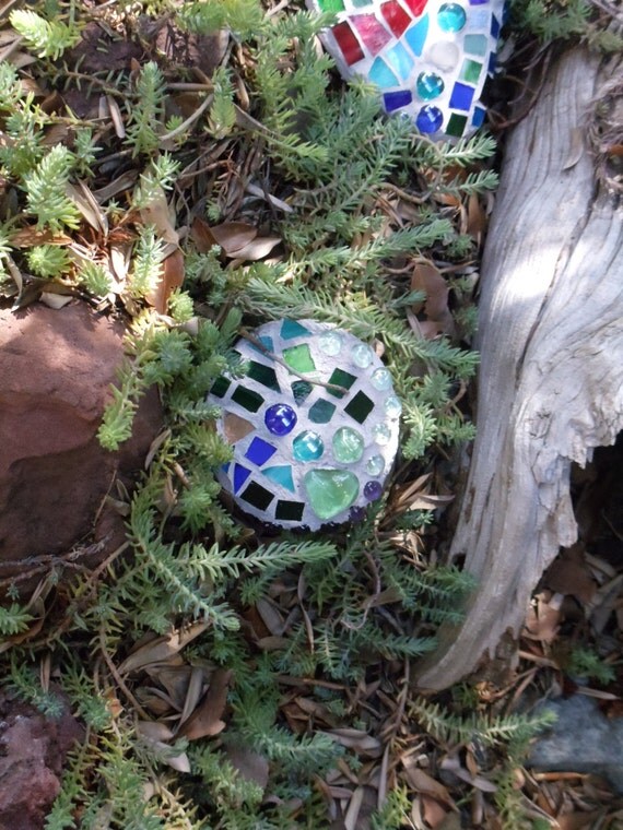 Items similar to Mosaic Stain Glass Garden Rock, Green small (1) on Etsy