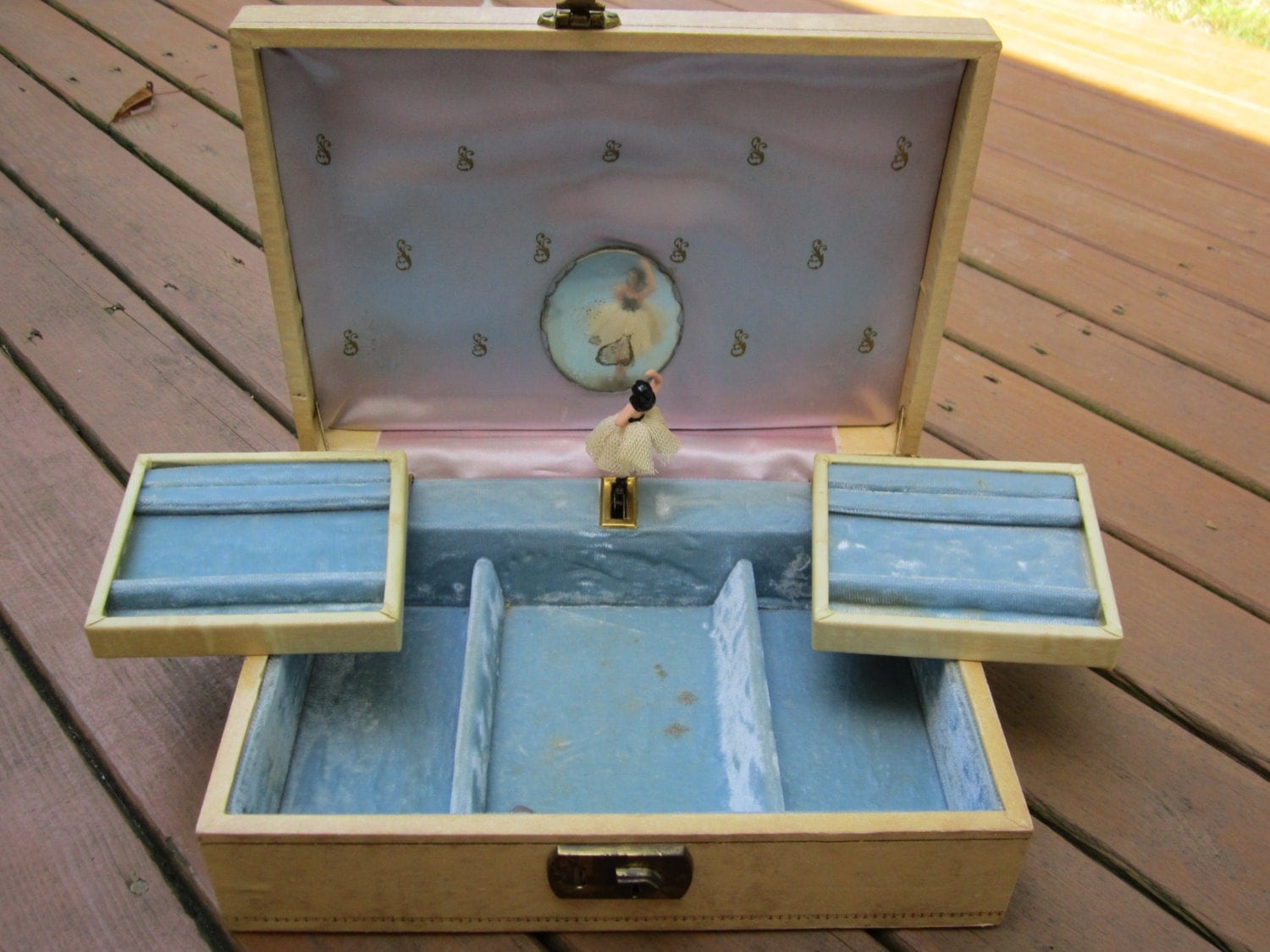 Vintage Mele Musical Jewelry Box with Swivel Tray Sky Blue