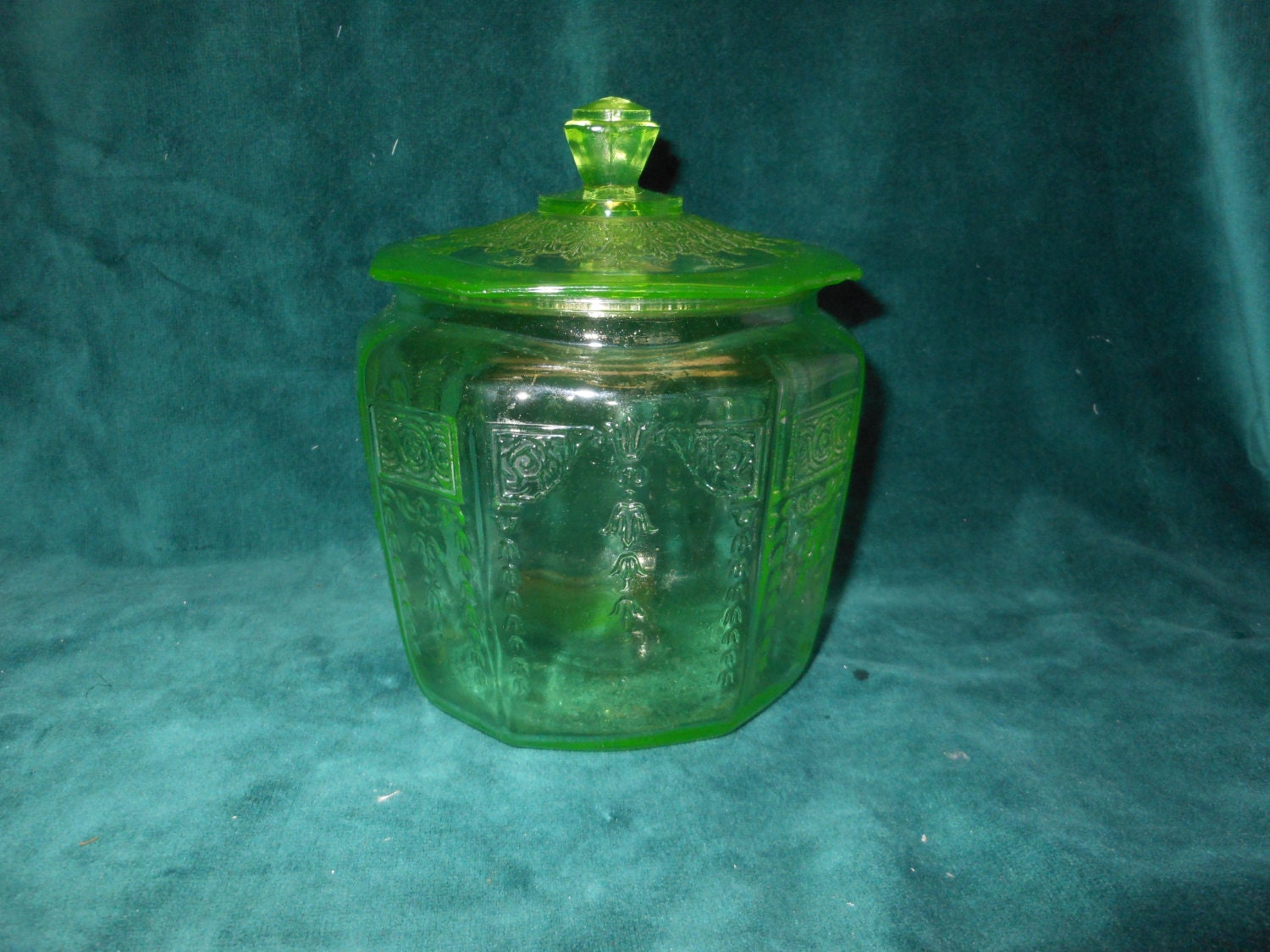 Green Depression Glass Cookie Jar 1630