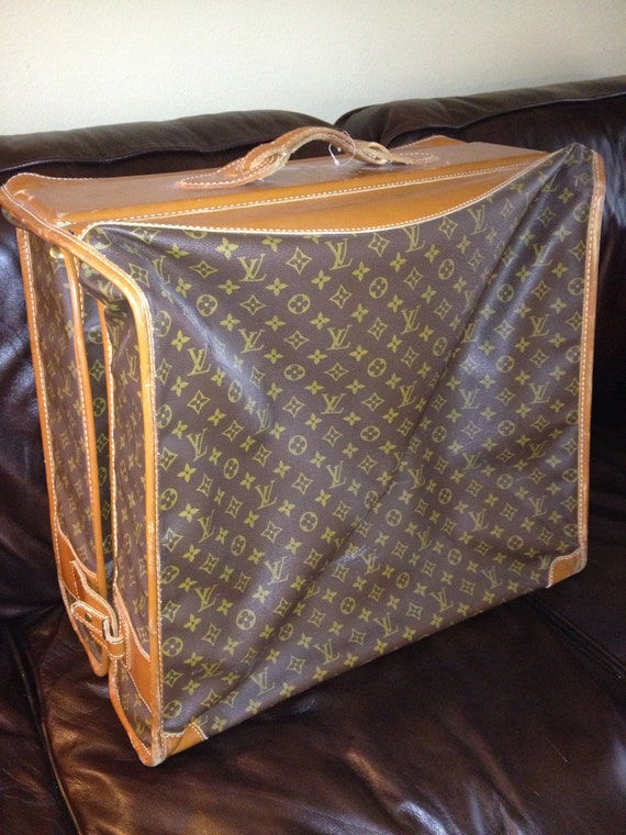 Items similar to SALE! Authentic Vintage LOUIS VUITTON Luggage Garment Bag Suit Case on Etsy