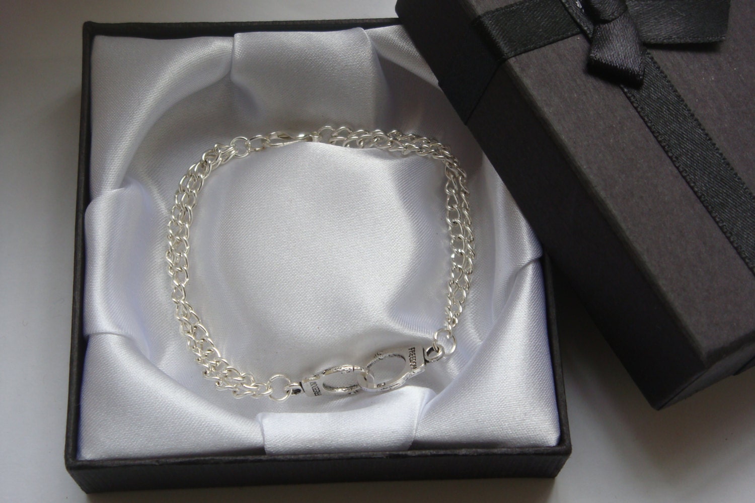 Handcuff bracelet silver handcuff bracelet silver by LondonGem