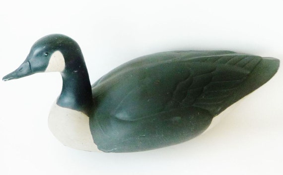 resin lawn goose