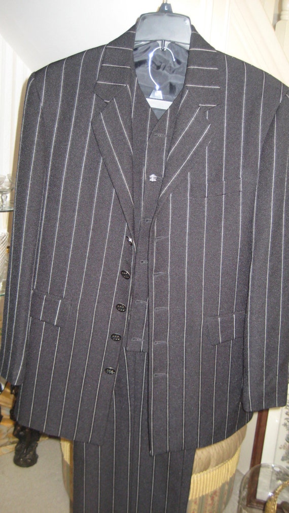 Retro Zuit Suit/Three Piece Suit Men's Vintage by refindliving