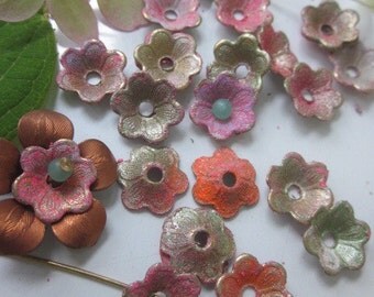20 Shabby Chic Painted Metal Flowers