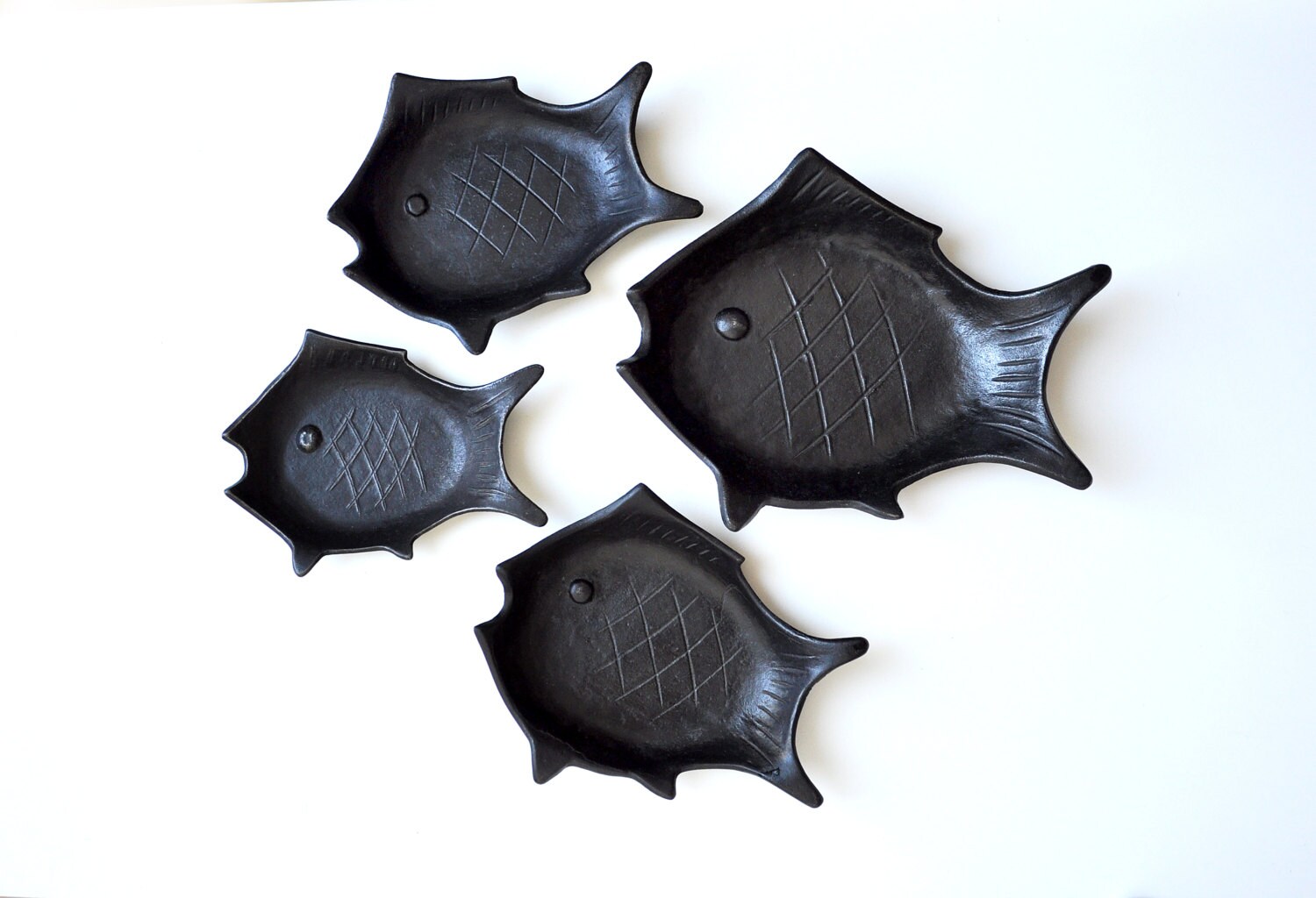 Mid Century Cast Iron Fish Platters Set of 4 – Haute Juice