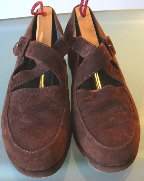 Items similar to Vintage Made in Italy Brown Suede Cross Strap Low ...
