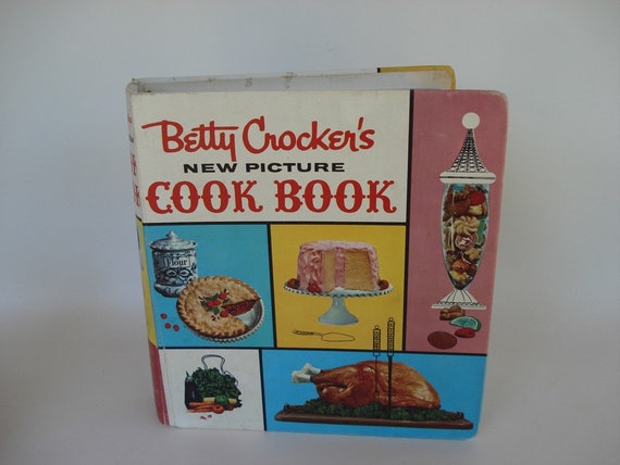 Betty Crocker New Picture Cookbook 1961 First Edition Binder