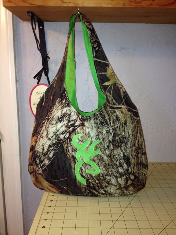 Green Camo Purse with Browning Symbol