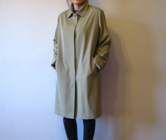 Gray Beige Trench Coat Womens Raincoat Lining by VintageDreamBox