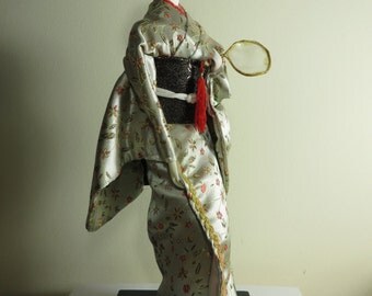 Beautiful Japanese Geisha Doll
