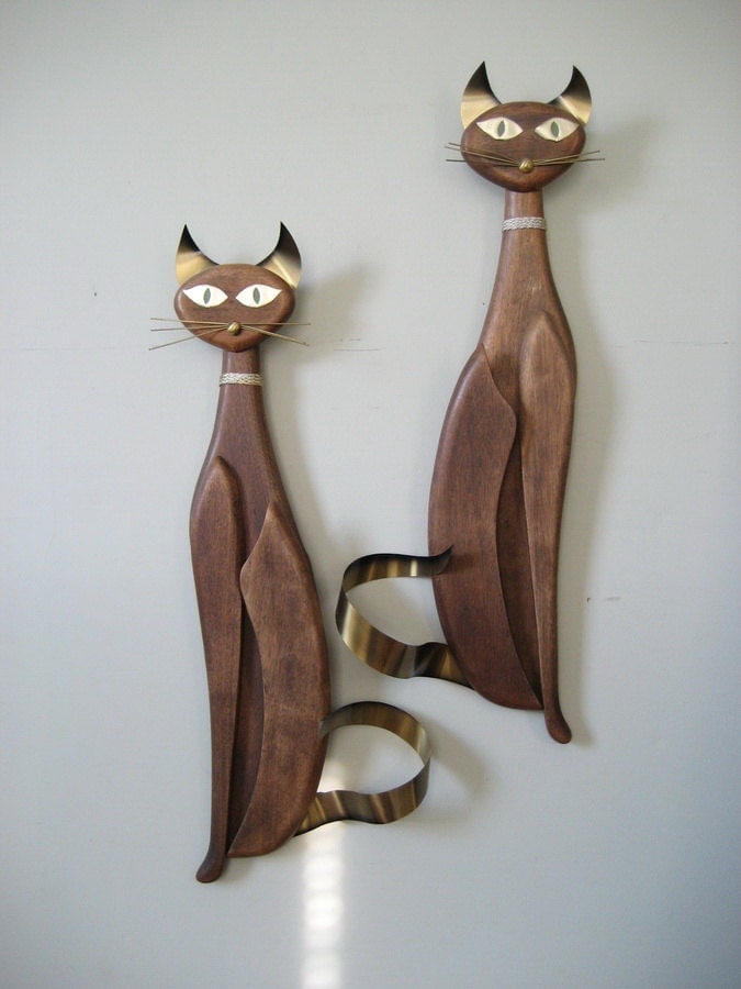 Pair Siamese Cats Wood  Wall  Hangings  Masketeers 1961