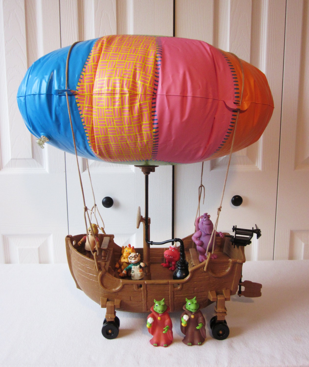 airship toy among us