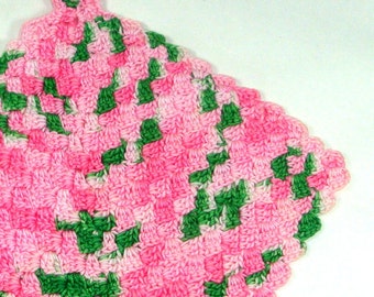 Vintage Crochet Pot Holder, Retro Kitchen Decor, Wall Hanging, Shabby, Cottage Chic , Pink and Green (217-11)