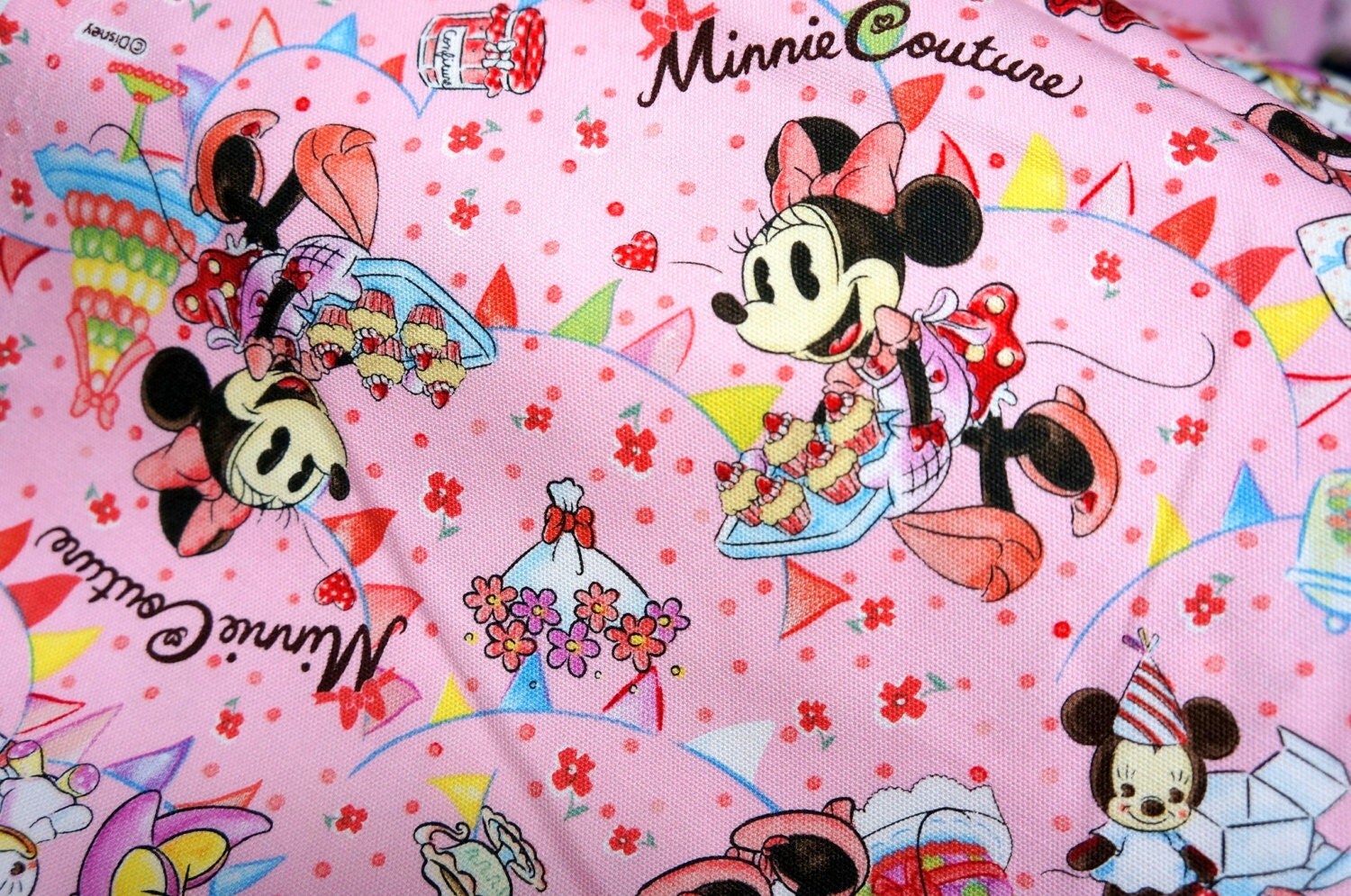 Disney licensed fabric Disney Cartoon Minnie Couture Print