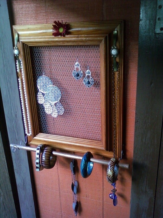 Jewelry Picture Frame Wall Organizer Display Rack -15 3/4" x 18 3/4" - Jewelry Organizer, Picture Frame Earring Holder