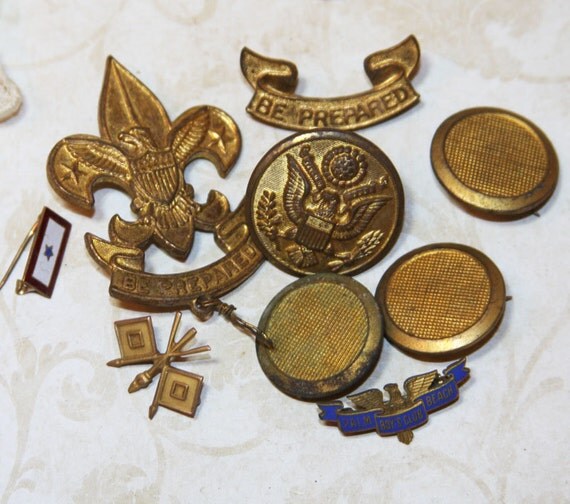 Vintage BOY SCOUT Pins Cub Scout Be Prepared Scouting Badges