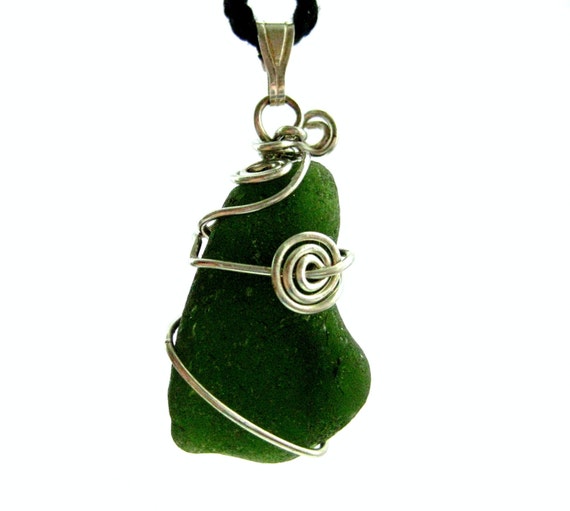 https://www.etsy.com/ie/listing/71814517/irish-jewelry-sea-glass-pendant-dark