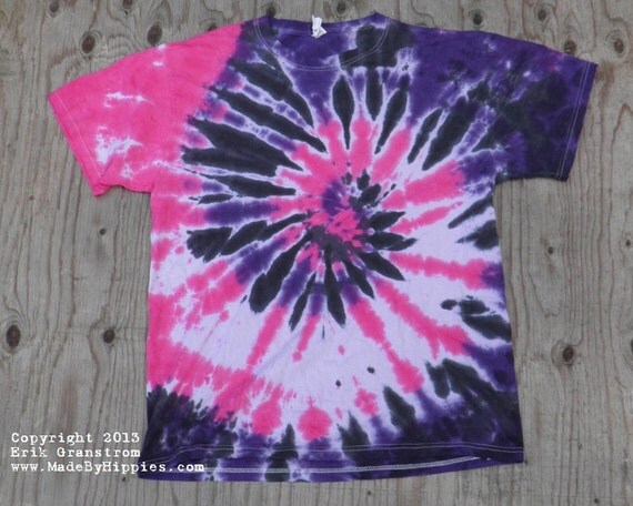 Pink and Black Spiral Tie Dye T-Shirt Fruit of by madebyhippies