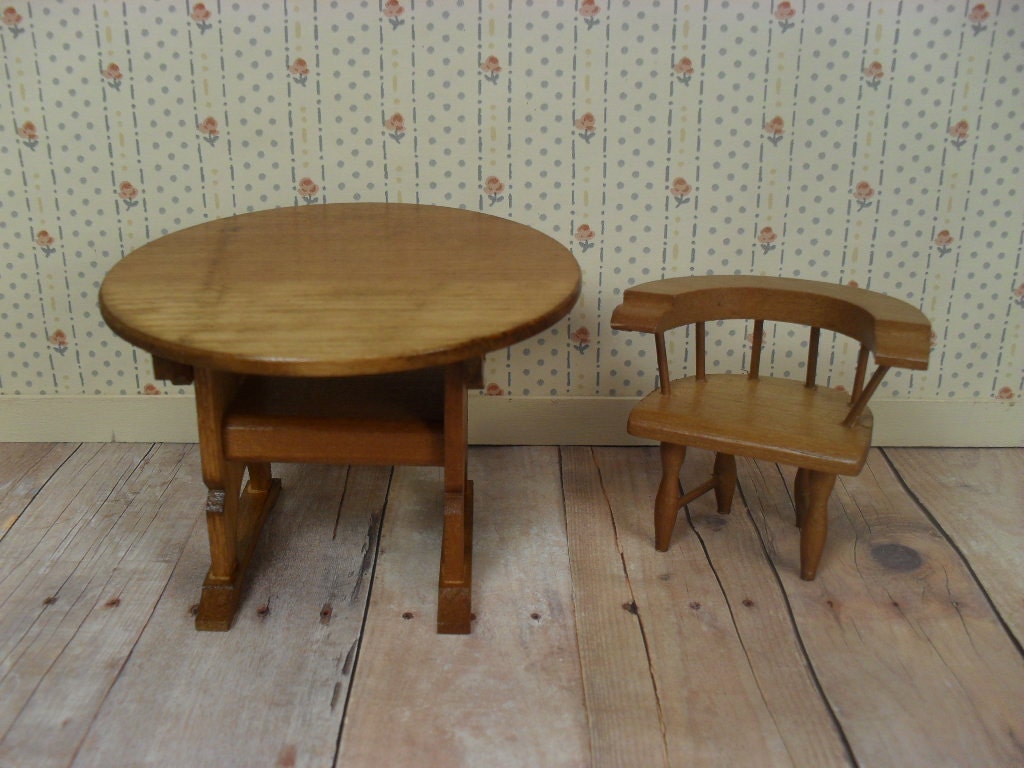 Vintage Shackman Wooden Dollhouse Furniture Tilt Top Table and