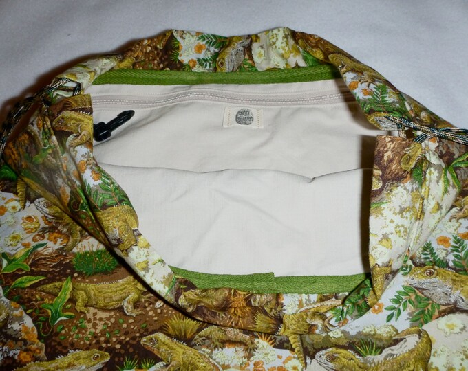 Tuatara Trail (lizard like creature, reptile): Backpack/tote made to order