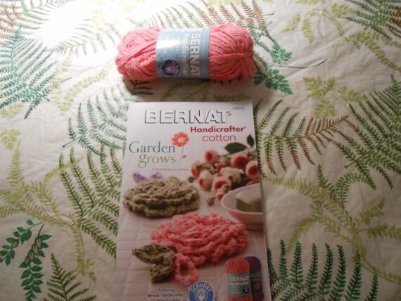 Bernat Handicrafter Cotton Pattern Book / Yarn