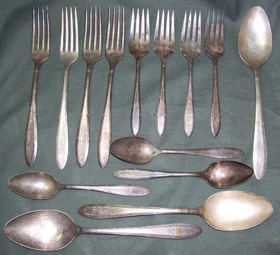 Set of 14 Pieces 1937 Silverplate Flatware Nobility Plate