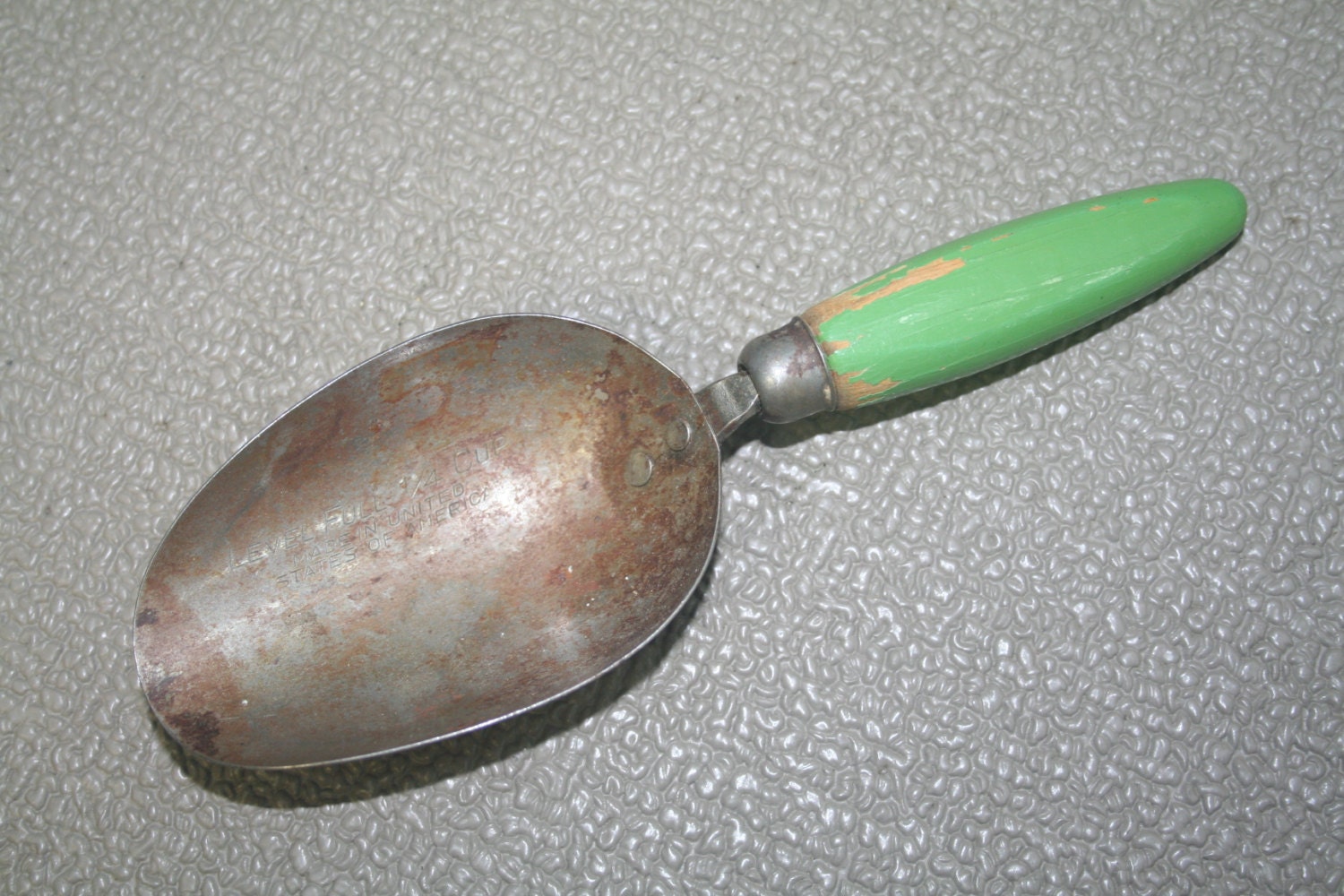 Green Handle Scoop for Flour or Sugar Retro Kitchen