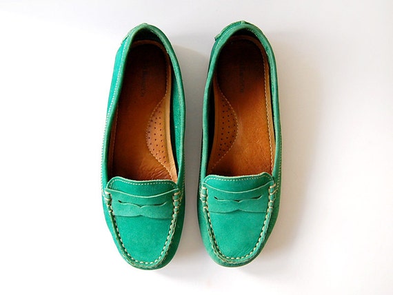Kelly Green Suede Soft Leather BASS Loafers Moccasins by cutxpaste