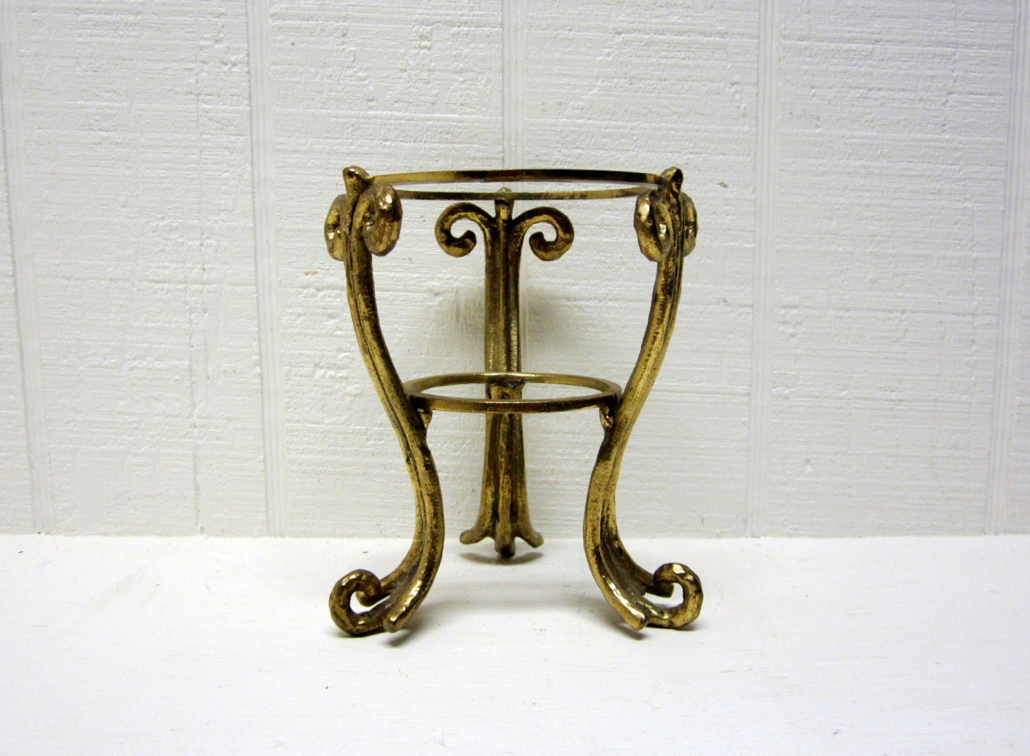 Vintage Brass Crystal Ball Holder / Stand