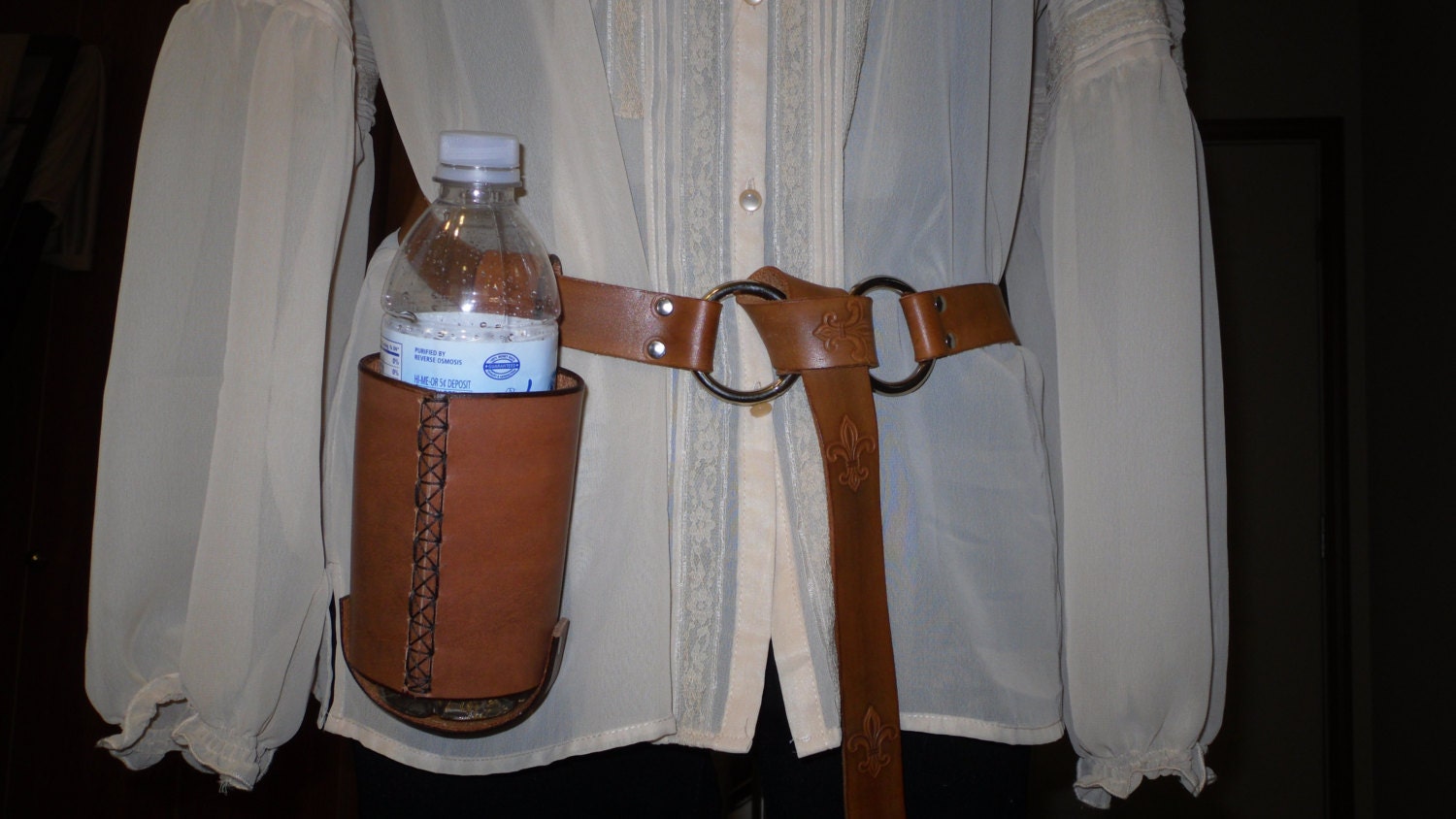Leather Water Bottle Belt holster Bottle holder SCA LARP