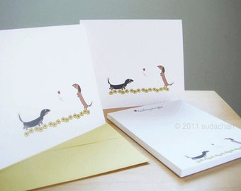 Dachshund Note Cards and Personalized Notepad Set - With Flowers (10 cards, 1 notepad)