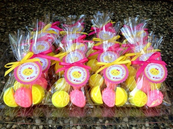 10 LEMONADE SOAP FAVORS (With Tags & Ribbon) - Strawberry Lemoade Party, Strawberry Soap Favors, Lemon Soaps, Birthday favors, 1st Birthday Il_570xn