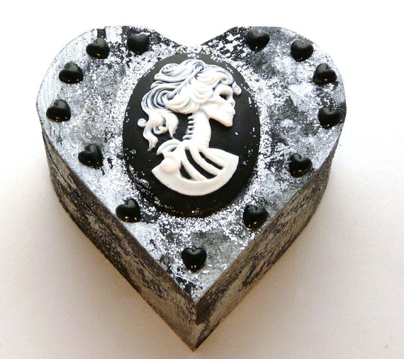 Day of the Dead Gothic Hearts Jewelry Box Lolita by missbohemia