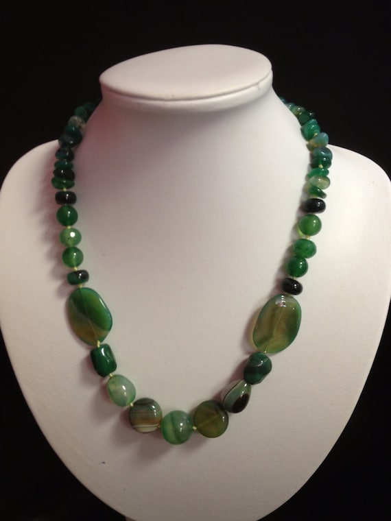 Green Agate Gemstone Necklace Agate jewelry by AlyChrisBoutique