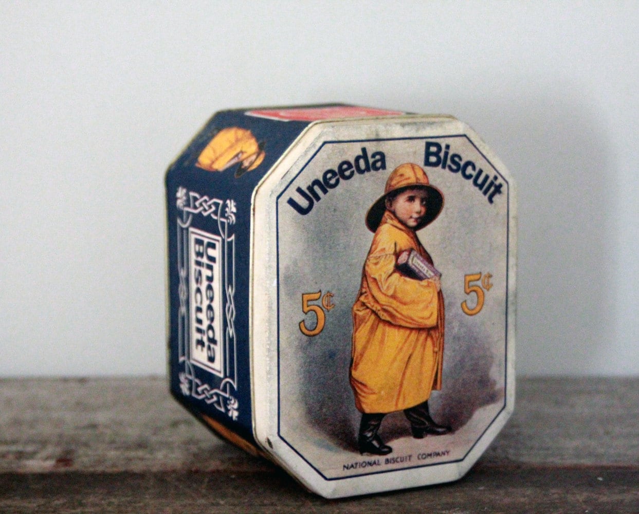Vintage Uneeda Biscuit Tin by Heritage1956 on Etsy