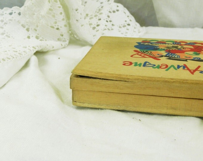 Vintage French Mid Century 1960 Wooden Box "Pates de Fruits d'Auvergne", Candied Fruit from France, Retro 60s Graphics, Home Decor Vintage French Mid Century 1960 Wooden Box "Pates de Fruits d'Auvergne", Candied Fruit from France, Retro 60s Graphics, Home Decor