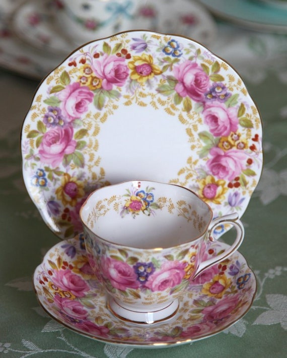 Royal Albert SERENA Bone China Trio TeaCup Saucer Plate No royal-albert-serena-bone-china-trio-teacup-saucer-plate-no