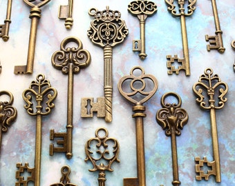 30 Large Skeleton Key Collection antiqued bronze vintage style