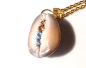 Sea shell Pendant with vintage Swarovski crystals, golden chain, Bohemian Chic