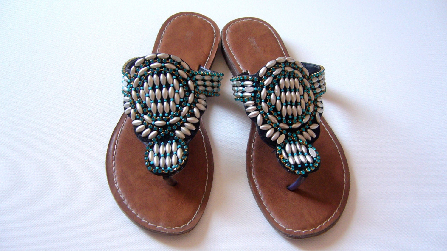 Summer sandals beaded / beach sandals ethnic / boho flat sandals/flip