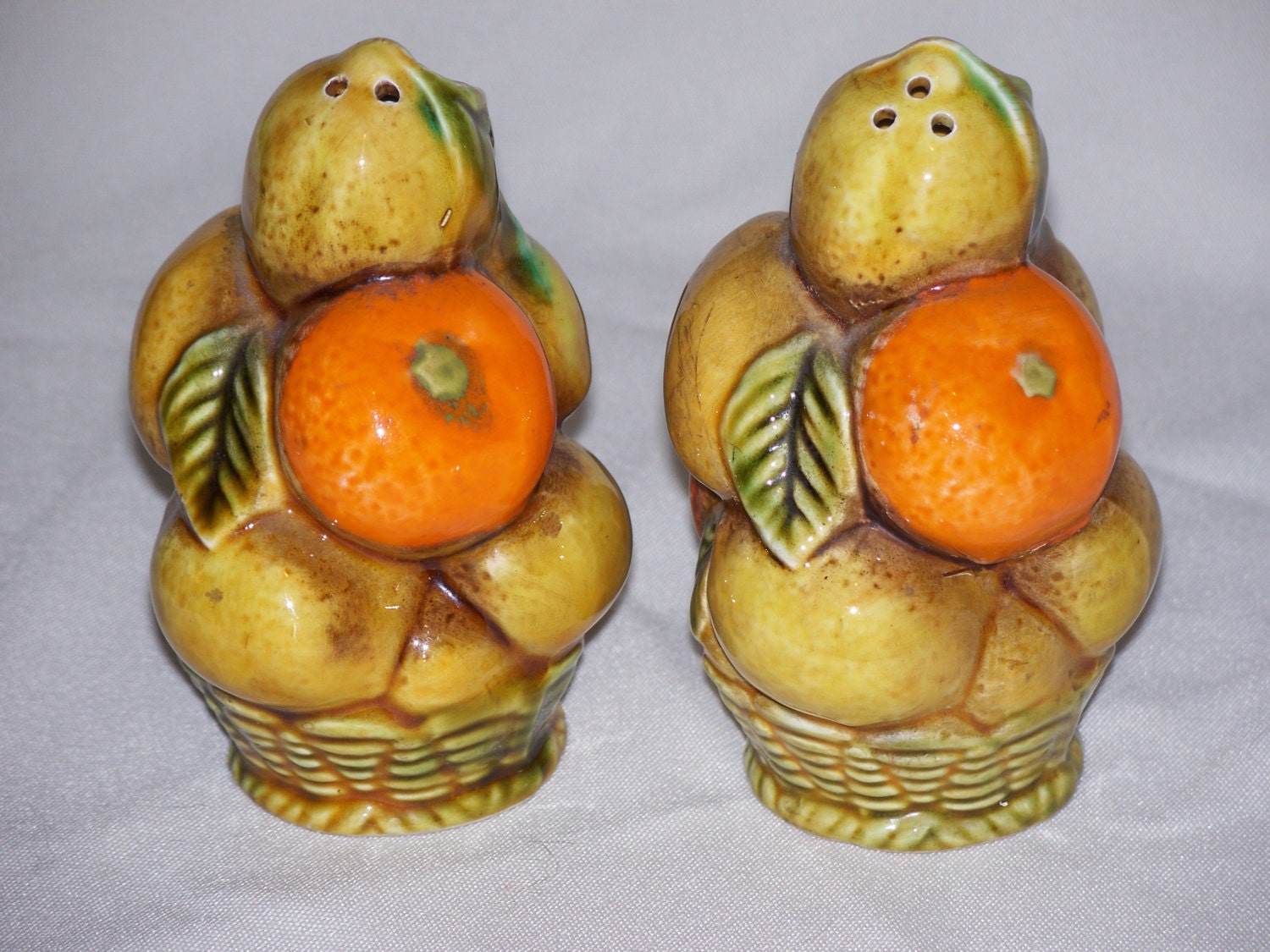 Vintage INARCO Japan Ceramic Salt & Pepper Shakers in the