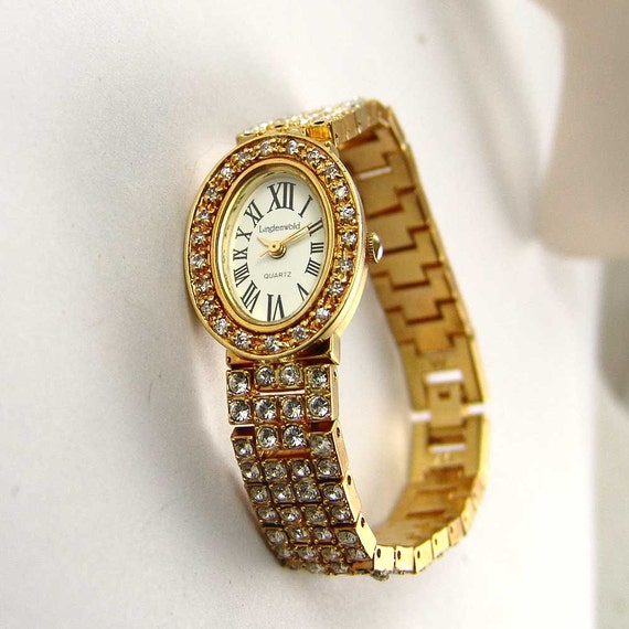 Vintage Woman's Lindenwold Wristwatch Quartz Rhinestone