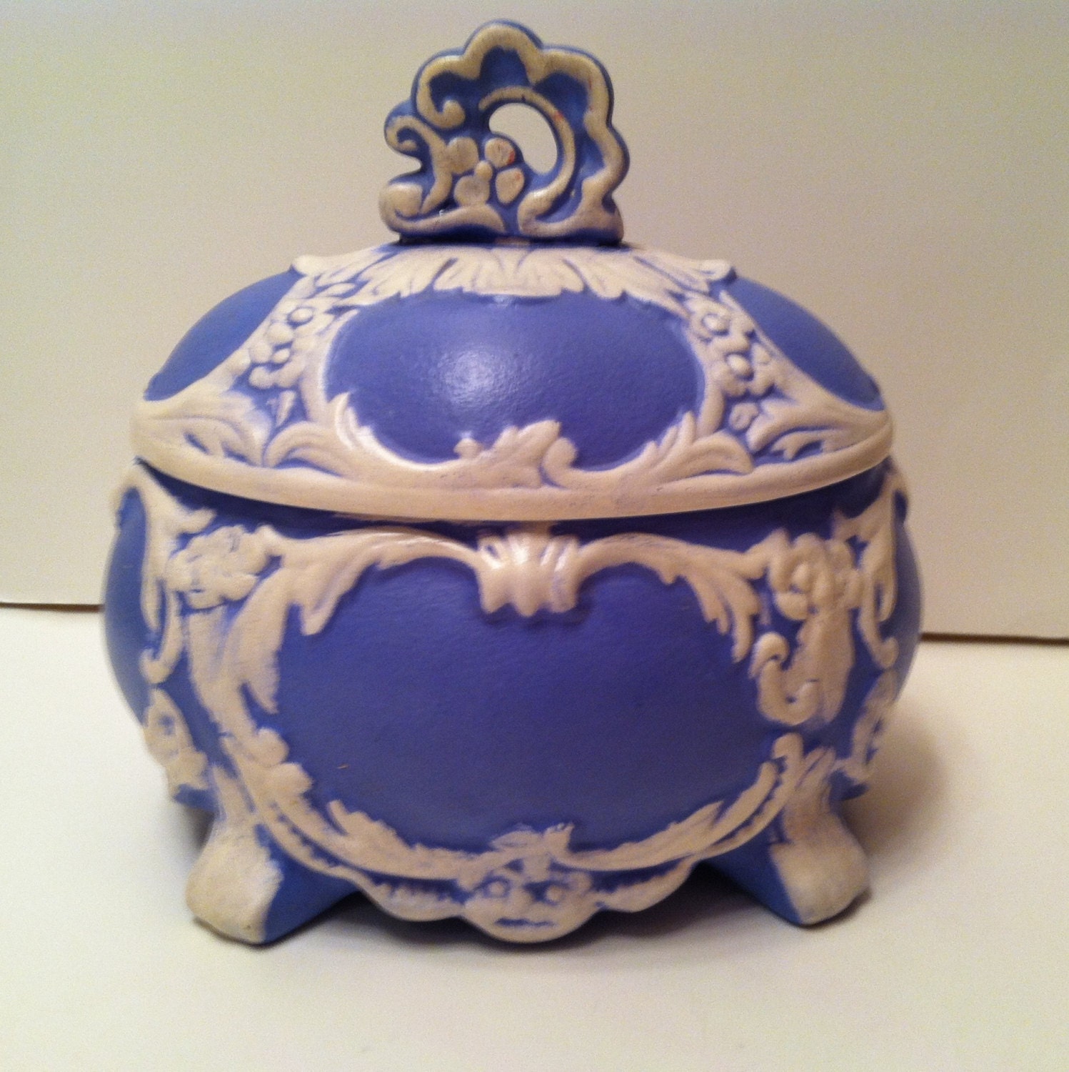 Vintage Wedgwood Style Trinket Box