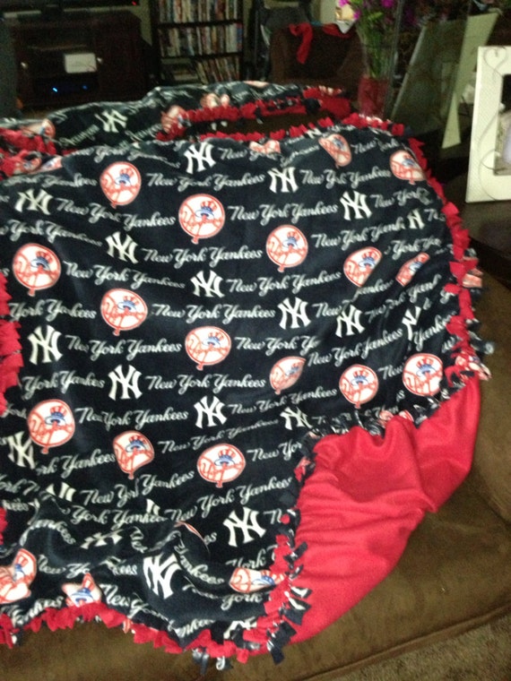 Personalized New York Yankees Blanket | MLB | Yankes Baby Gift